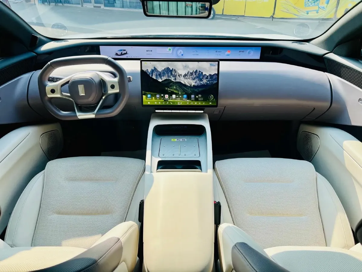 2025 Avatr 12 1.5T 156HP L4 REEV 39.05KWH,autocango,china used car exporter,china ev exporter,chinese used car exporter,chinese used ev exporter