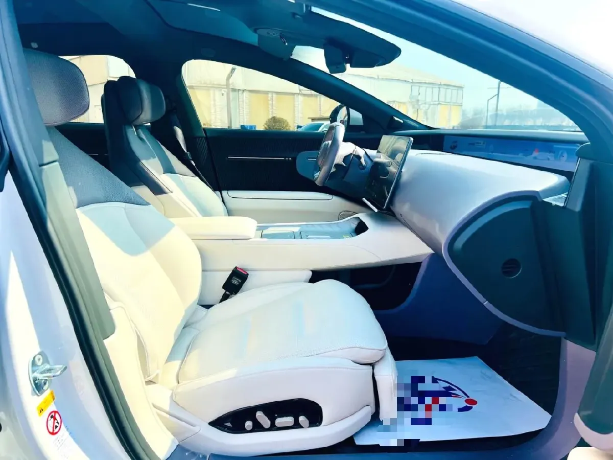 2025 Avatr 12 1.5T 156HP L4 REEV 39.05KWH,autocango,china used car exporter,china ev exporter,chinese used car exporter,chinese used ev exporter