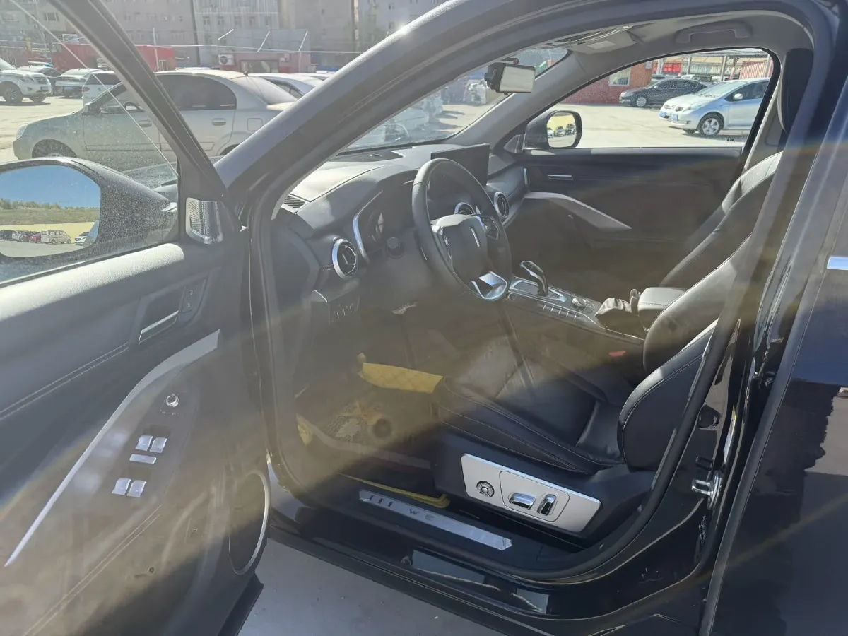 2020 WEY VV6 2.0T 227HP L4 7DCT,autocango,china used car exporter,china ev exporter,chinese used car exporter,chinese used ev exporter