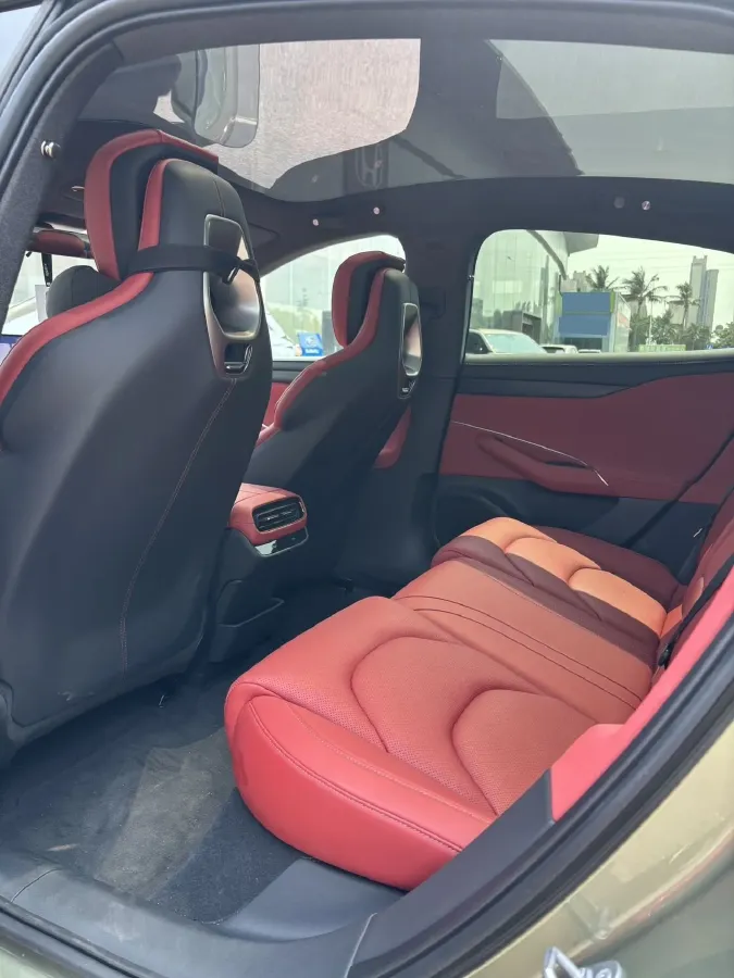 2024 MI SU7 BEV 94.3KWH,autocango,china used car exporter,china ev exporter,chinese used car exporter,chinese used ev exporter