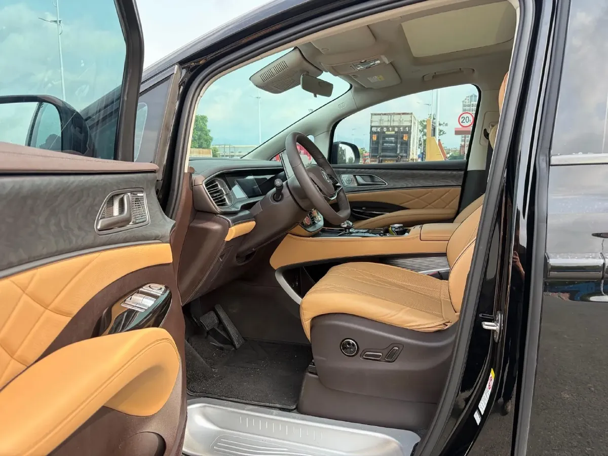 2024 Denza D9 1.5T 139HP L4 E-CVT PHEV 40KWH,autocango,china used car exporter,china ev exporter,chinese used car exporter,chinese used ev exporter