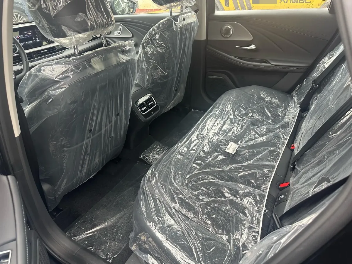 2025 Fulwin FulwinA8 1.5L 102HP L4 1DHT PHEV,autocango,china used car exporter,china ev exporter,chinese used car exporter,chinese used ev exporter