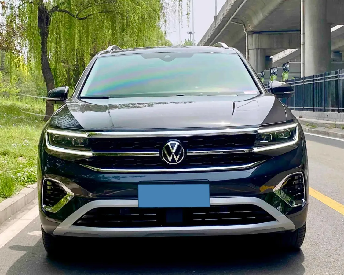 2024 Volkswagen Talagon 2.0T 220HP L4 7DCT,autocango,china used car exporter,china ev exporter,chinese used car exporter,chinese used ev exporter