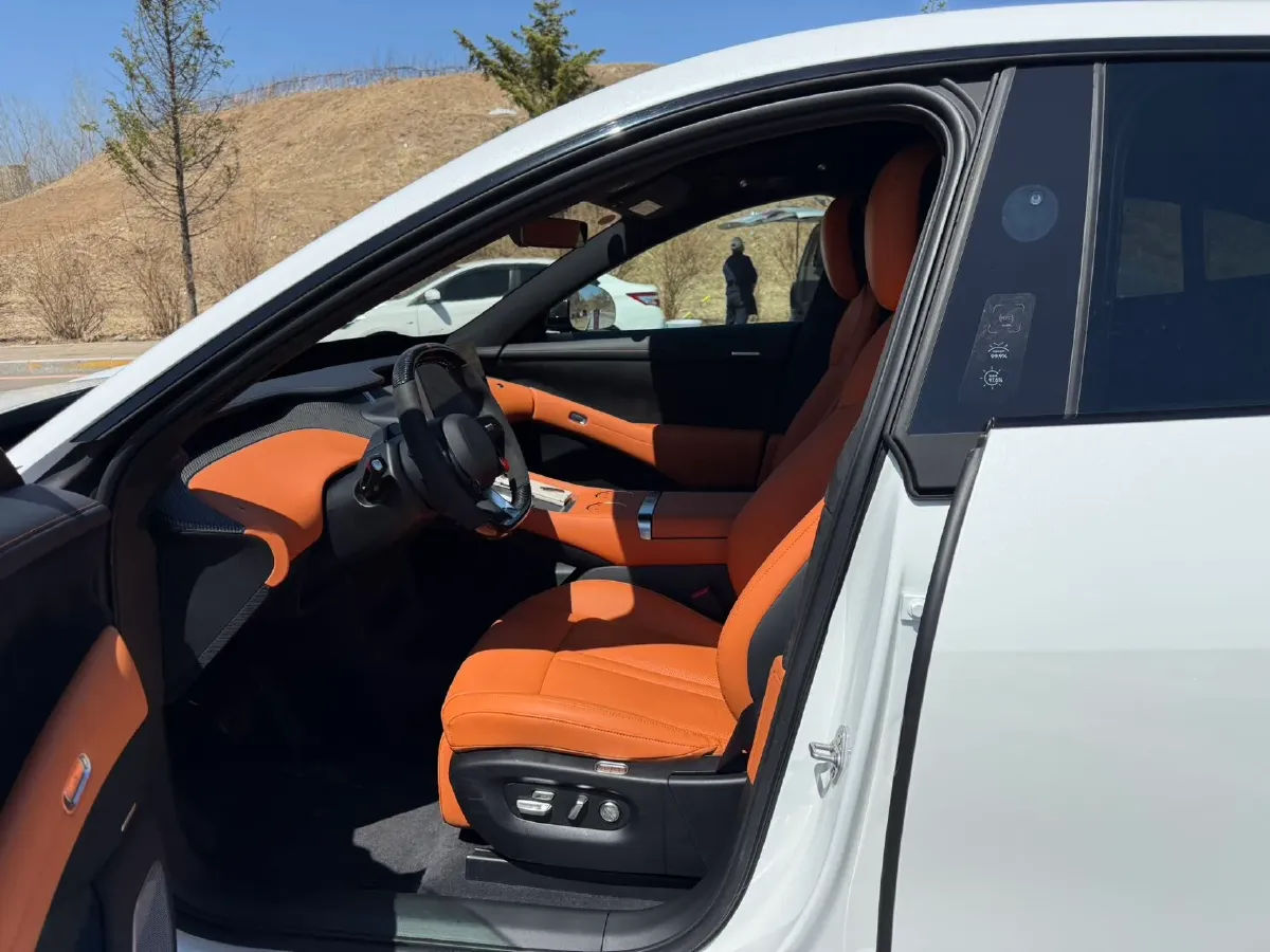 2025 MI YU7 BEV 101.7KWH,autocango,china used car exporter,china ev exporter,chinese used car exporter,chinese used ev exporter