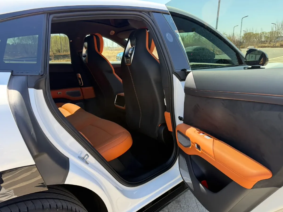 2025 MI YU7 BEV 101.7KWH,autocango,china used car exporter,china ev exporter,chinese used car exporter,chinese used ev exporter