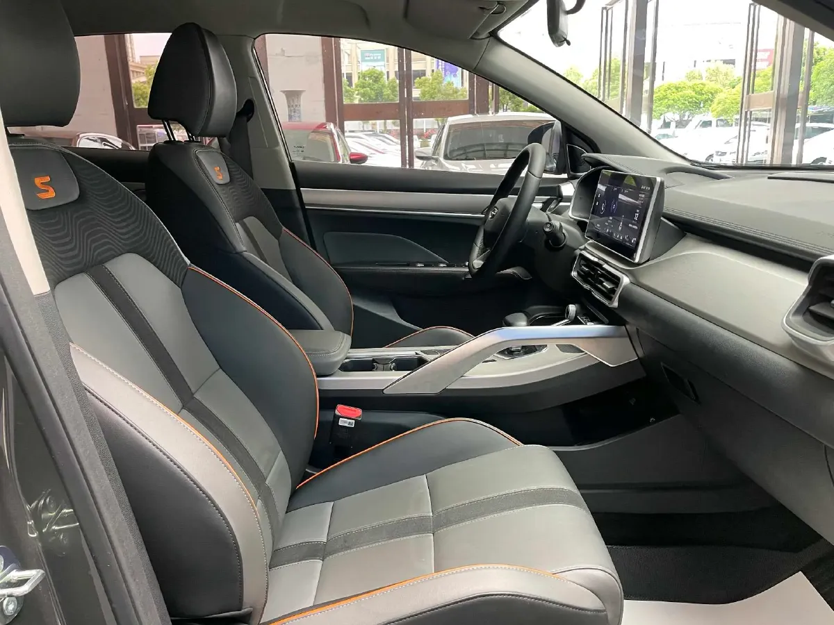 2023 Geely Coolray 1.5T 181HP L4 7DCT,autocango,china used car exporter,china ev exporter,chinese used car exporter,chinese used ev exporter