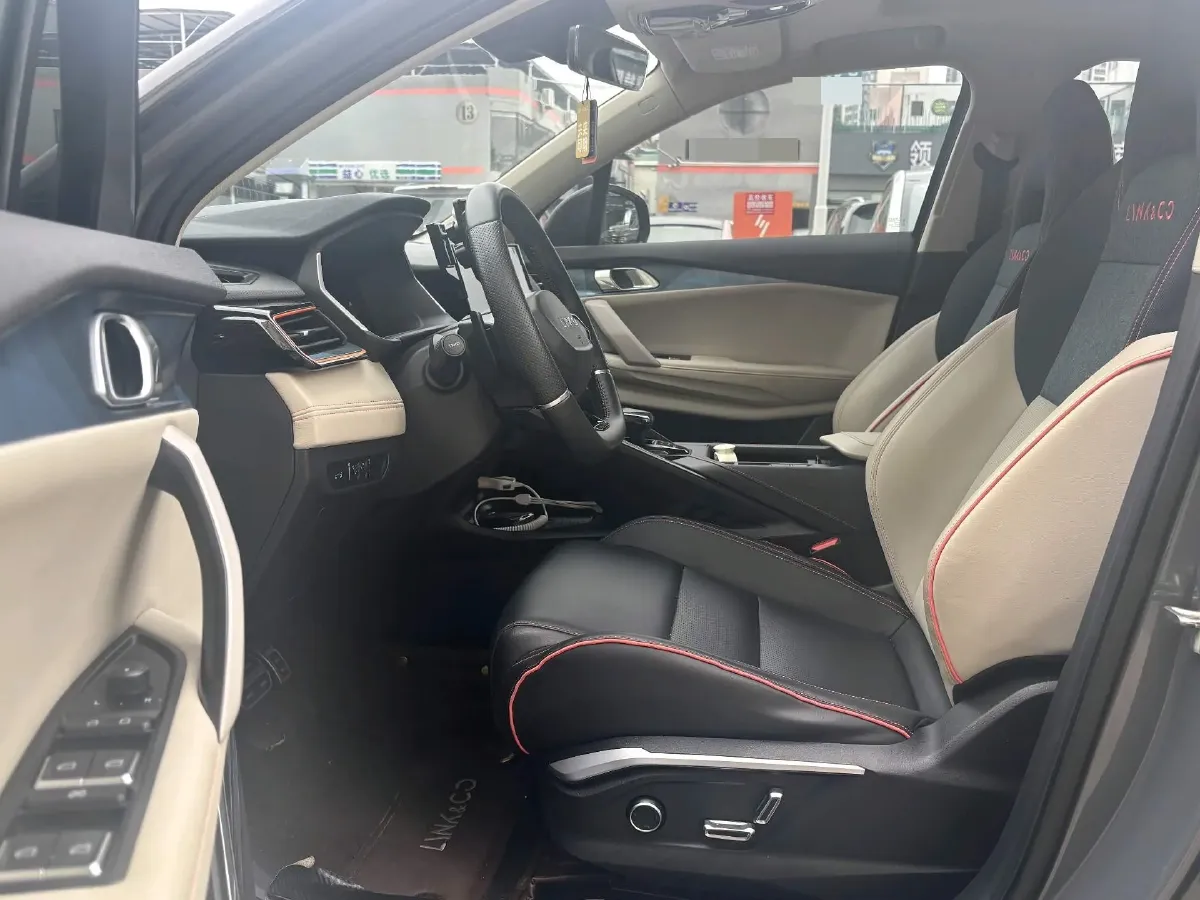 2020 LYNK&CO 06 1.5T 177HP L3 7DCT,autocango,china used car exporter,china ev exporter,chinese used car exporter,chinese used ev exporter