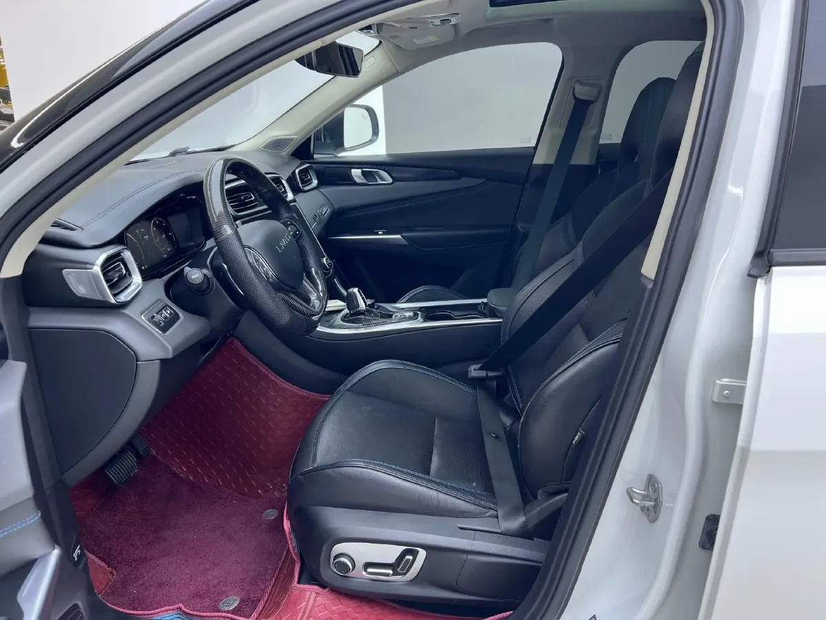 2018 Isuzu Mu-X 3.0T 177HP L4 6AT,autocango,china used car exporter,china ev exporter,chinese used car exporter,chinese used ev exporter