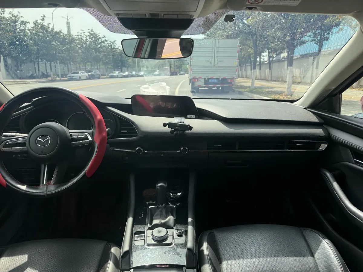 2020 Mazda 3 Axela 2.0L 158HP L4 6AT,autocango,china used car exporter,china ev exporter,chinese used car exporter,chinese used ev exporter