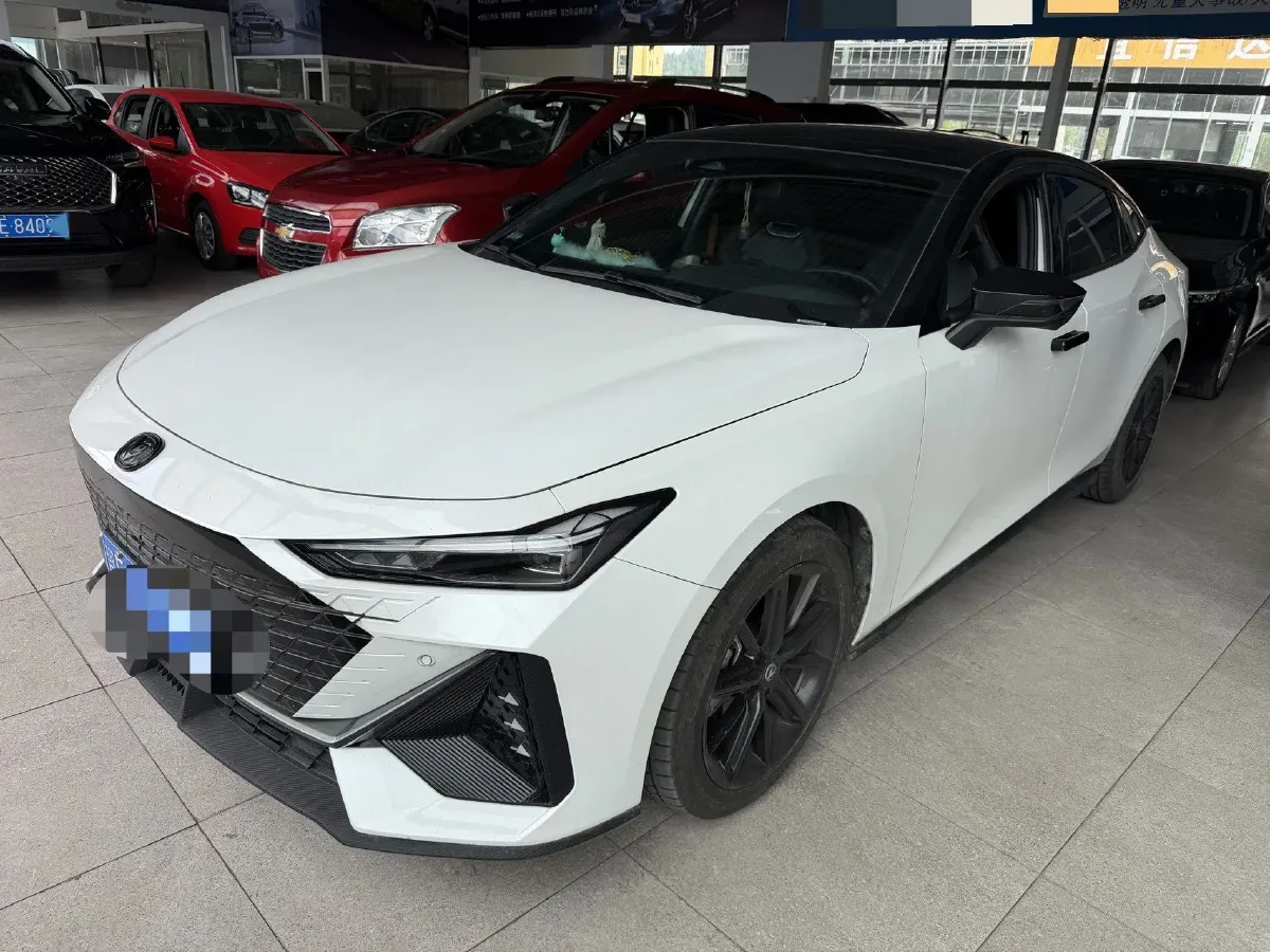 2023 ChangAn UNI-V 1.5T 188HP L4 7DCT,autocango,china used car exporter,china ev exporter,chinese used car exporter,chinese used ev exporter