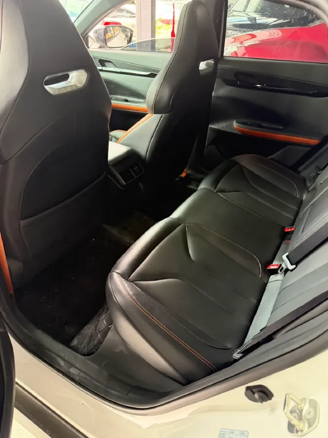 2023 ChangAn UNI-V 1.5T 188HP L4 7DCT,autocango,china used car exporter,china ev exporter,chinese used car exporter,chinese used ev exporter