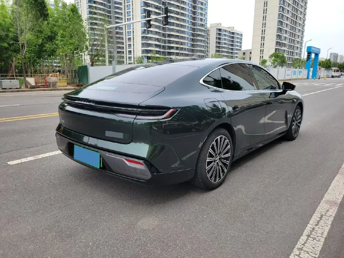 2025 Geely Galaxy Starshine 8 1.5T 163HP L4 3DHT PHEV 27.69KWH,autocango,china used car exporter,china ev exporter,chinese used car exporter,chinese used ev exporter