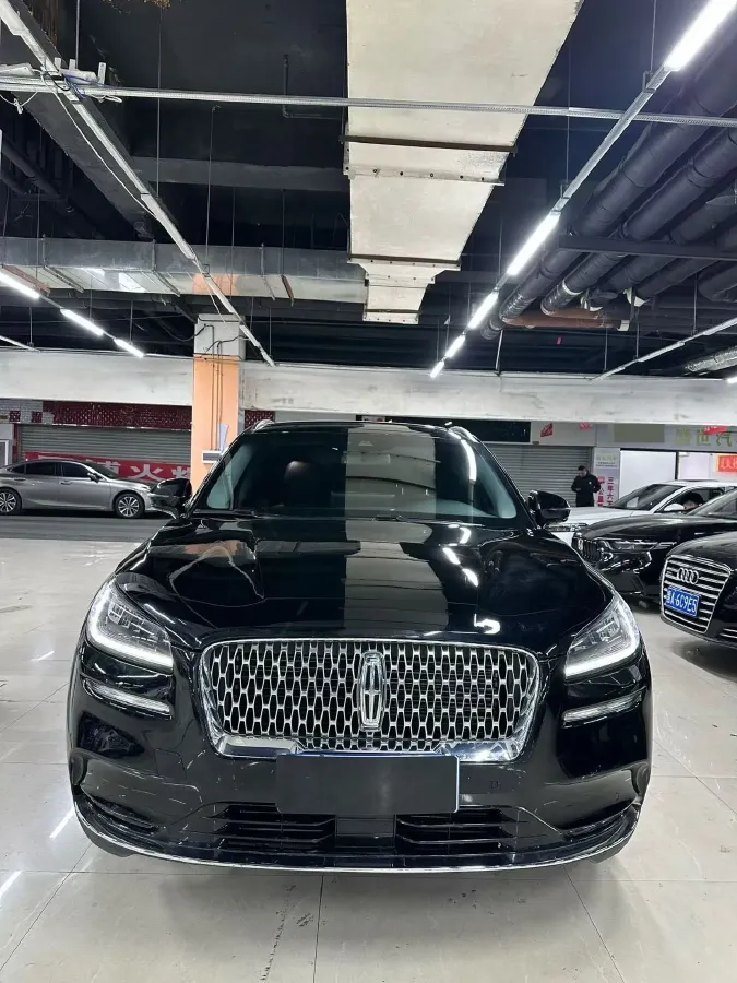 2022 Lincoln Corsair 2.0T 245HP L4 8AT,autocango,china used car exporter,china ev exporter,chinese used car exporter,chinese used ev exporter