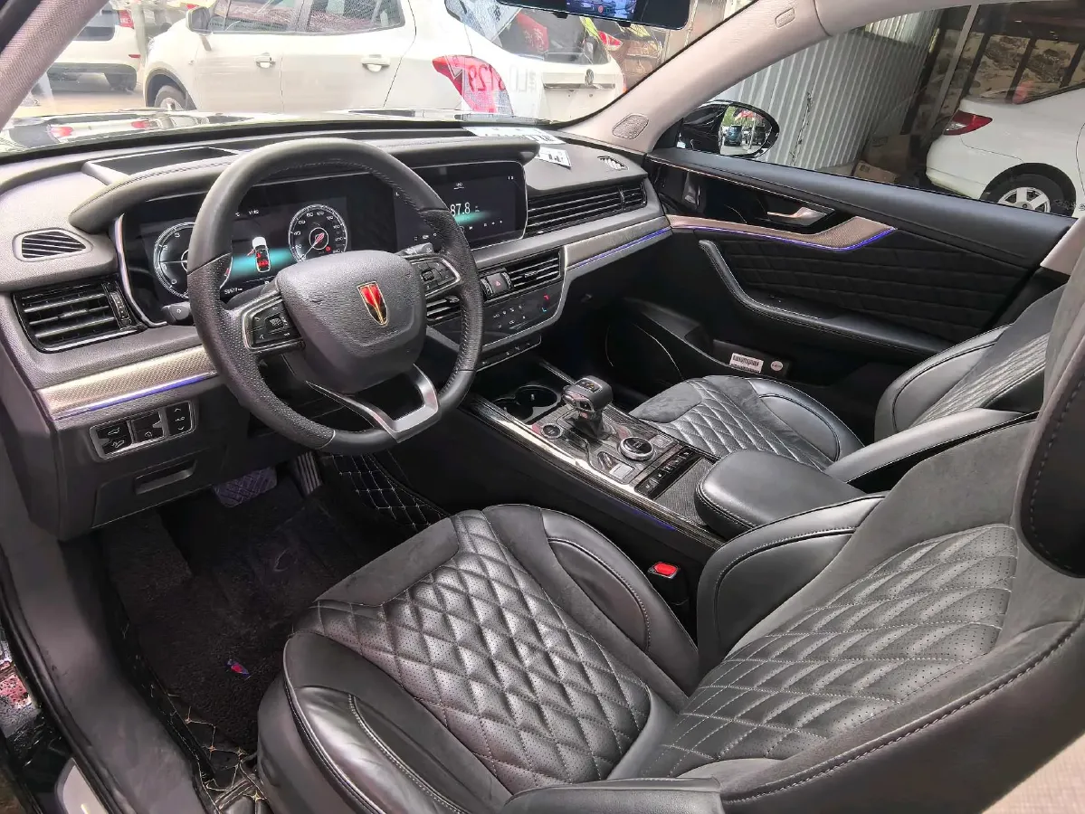 2019 HongQi HS5 2.0T 224HP L4 6AT,autocango,china used car exporter,china ev exporter,chinese used car exporter,chinese used ev exporter