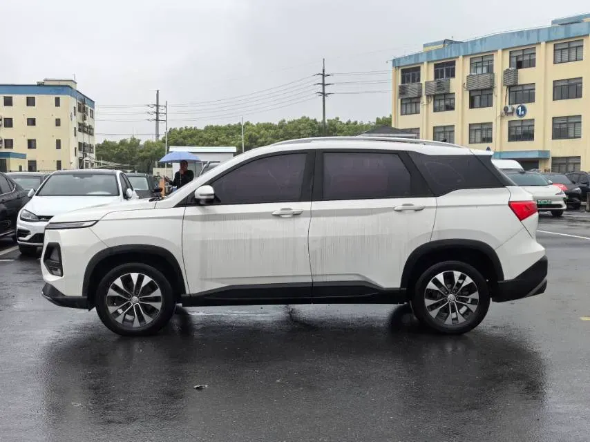 2021 BaoJun 530 1.5T 147HP L4 CVT,autocango,china used car exporter,china ev exporter,chinese used car exporter,chinese used ev exporter