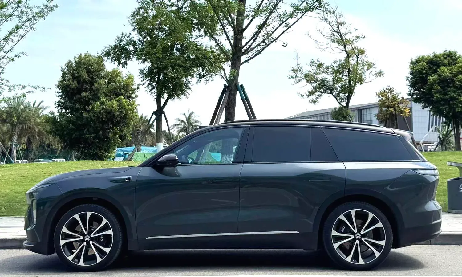 2024 Porsche Macan All-Electric BEV 100KWH,autocango,china used car exporter,china ev exporter,chinese used car exporter,chinese used ev exporter