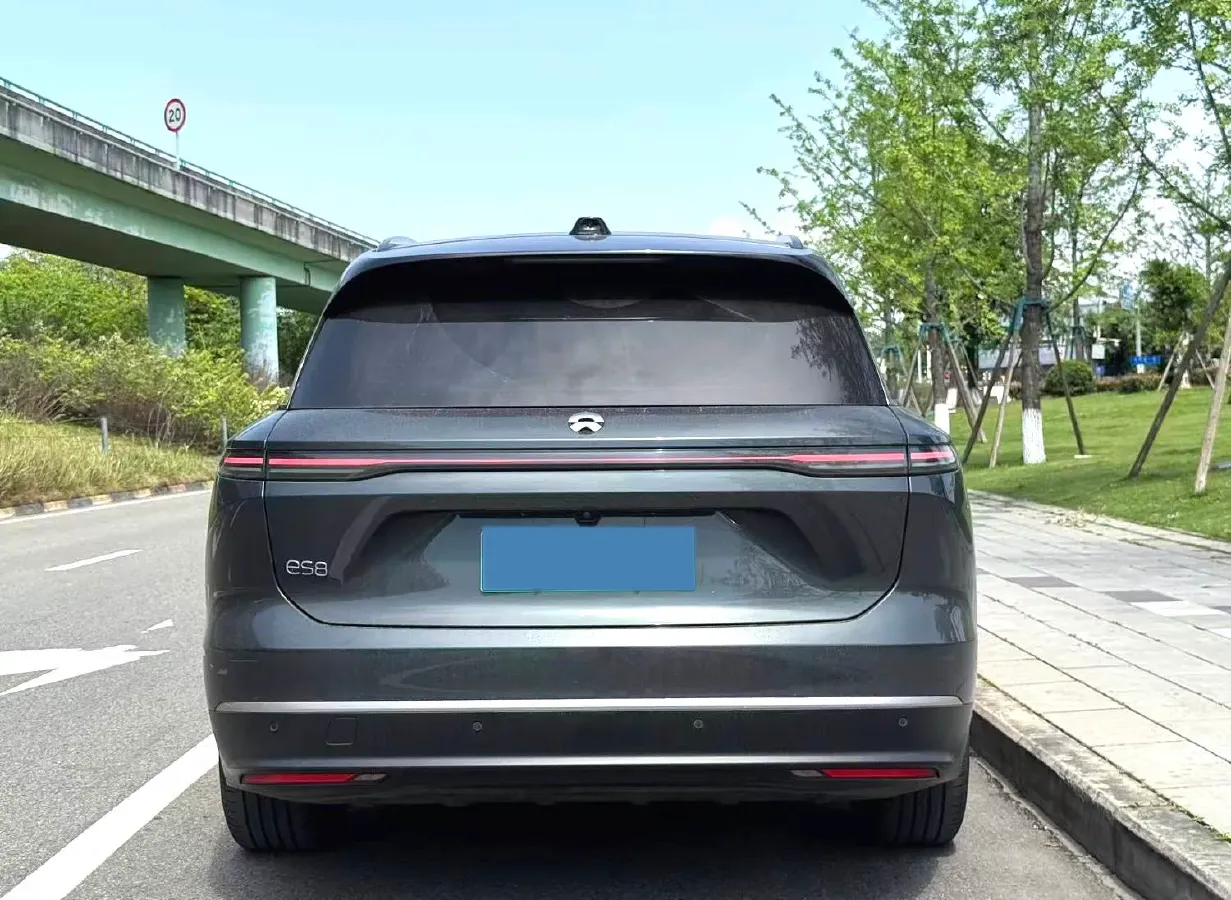 2024 Porsche Macan All-Electric BEV 100KWH,autocango,china used car exporter,china ev exporter,chinese used car exporter,chinese used ev exporter