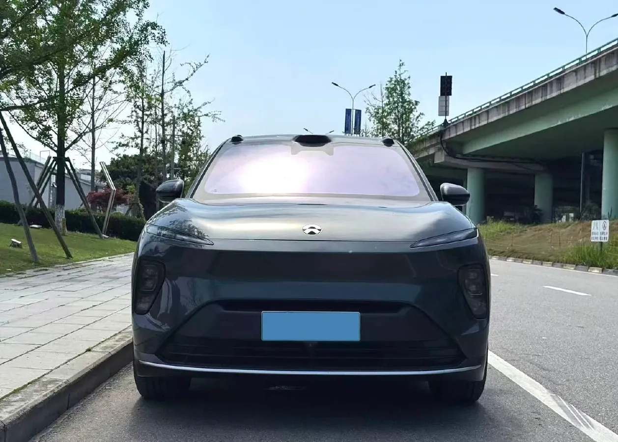 2024 Porsche Macan All-Electric BEV 100KWH,autocango,china used car exporter,china ev exporter,chinese used car exporter,chinese used ev exporter