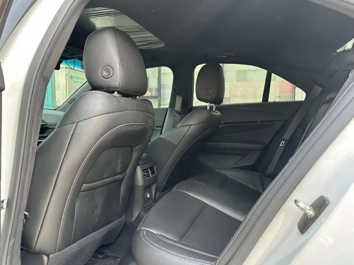 2022 Cadillac CT4 2.0T 237HP L4 8AT,autocango,china used car exporter,china ev exporter,chinese used car exporter,chinese used ev exporter