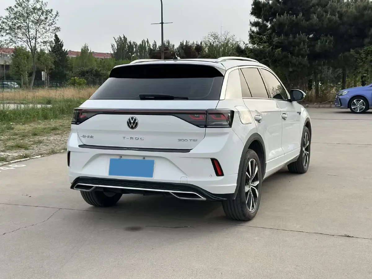 2023 Volkswagen T-Roc 1.5T 160HP L4 7DCT,autocango,china used car exporter,china ev exporter,chinese used car exporter,chinese used ev exporter