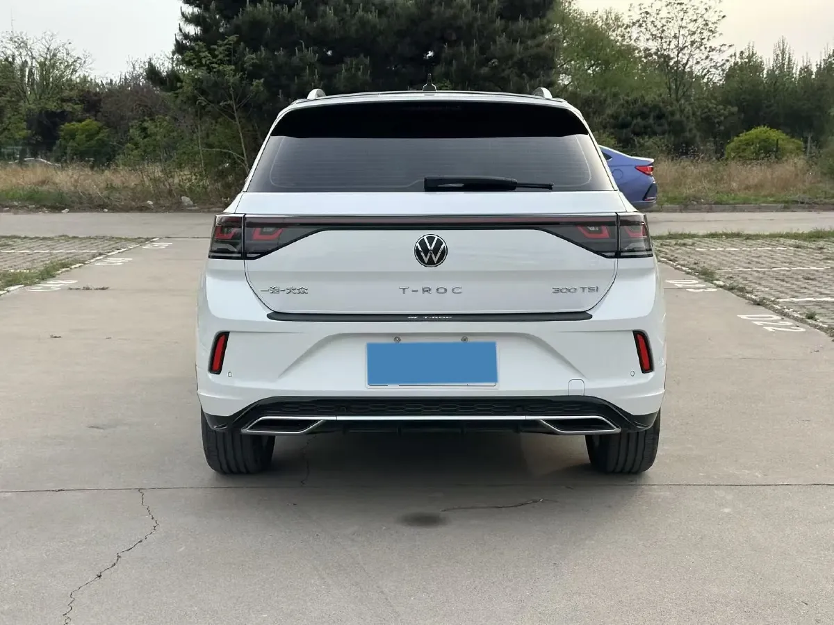 2023 Volkswagen T-Roc 1.5T 160HP L4 7DCT,autocango,china used car exporter,china ev exporter,chinese used car exporter,chinese used ev exporter