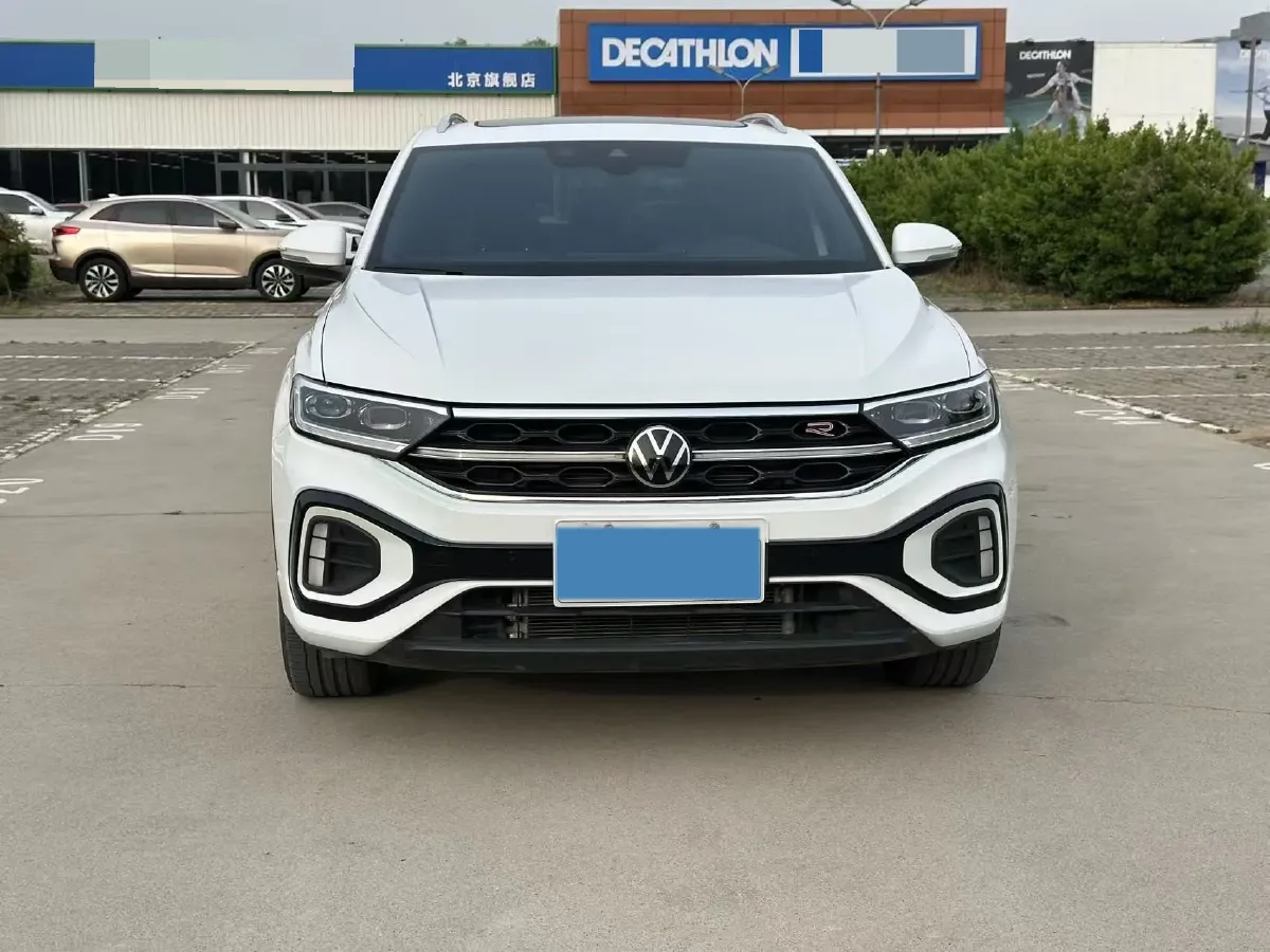 2023 Volkswagen T-Roc 1.5T 160HP L4 7DCT,autocango,china used car exporter,china ev exporter,chinese used car exporter,chinese used ev exporter