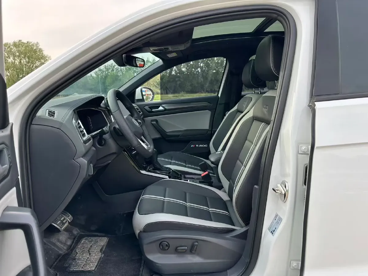 2023 Volkswagen T-Roc 1.5T 160HP L4 7DCT,autocango,china used car exporter,china ev exporter,chinese used car exporter,chinese used ev exporter