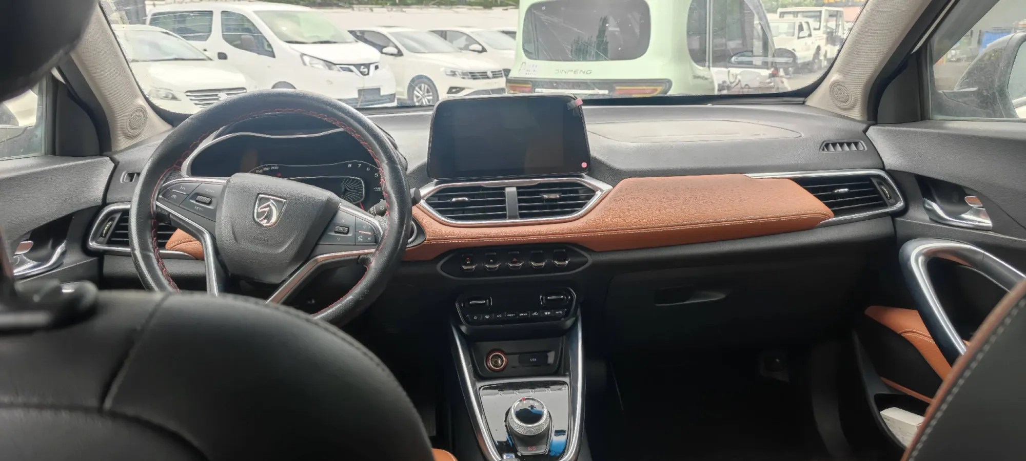 2017 HaiMa S5 Young Edition 1.6L 122HP L4 5MT,autocango,china used car exporter,china ev exporter,chinese used car exporter,chinese used ev exporter