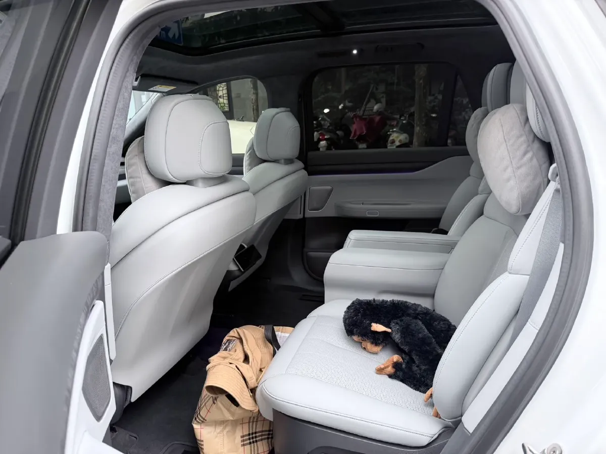 2024 NIO ES8 BEV 75KWH,autocango,china used car exporter,china ev exporter,chinese used car exporter,chinese used ev exporter