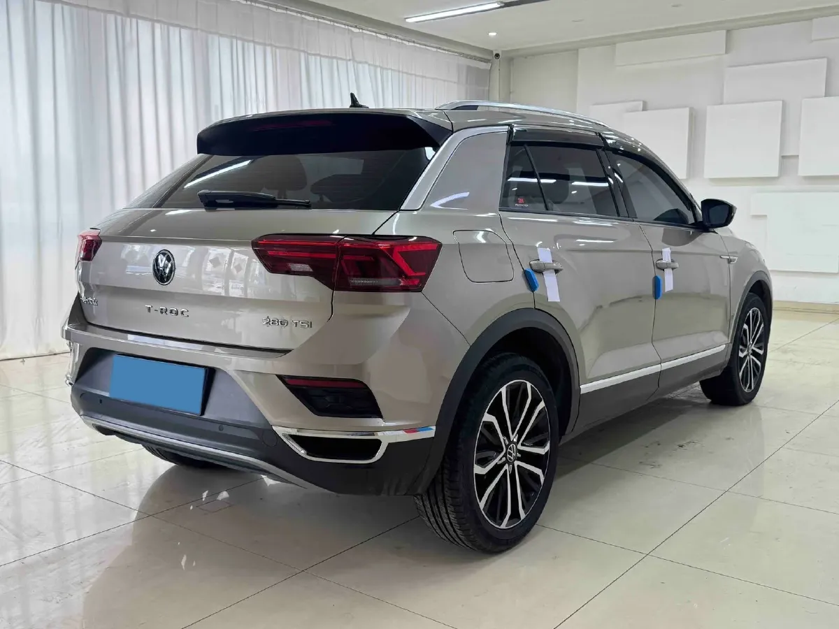 2022 Volkswagen T-Roc 1.4T 150HP L4 7DCT,autocango,china used car exporter,china ev exporter,chinese used car exporter,chinese used ev exporter