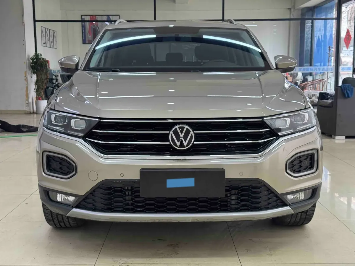 2022 Volkswagen T-Roc 1.4T 150HP L4 7DCT,autocango,china used car exporter,china ev exporter,chinese used car exporter,chinese used ev exporter