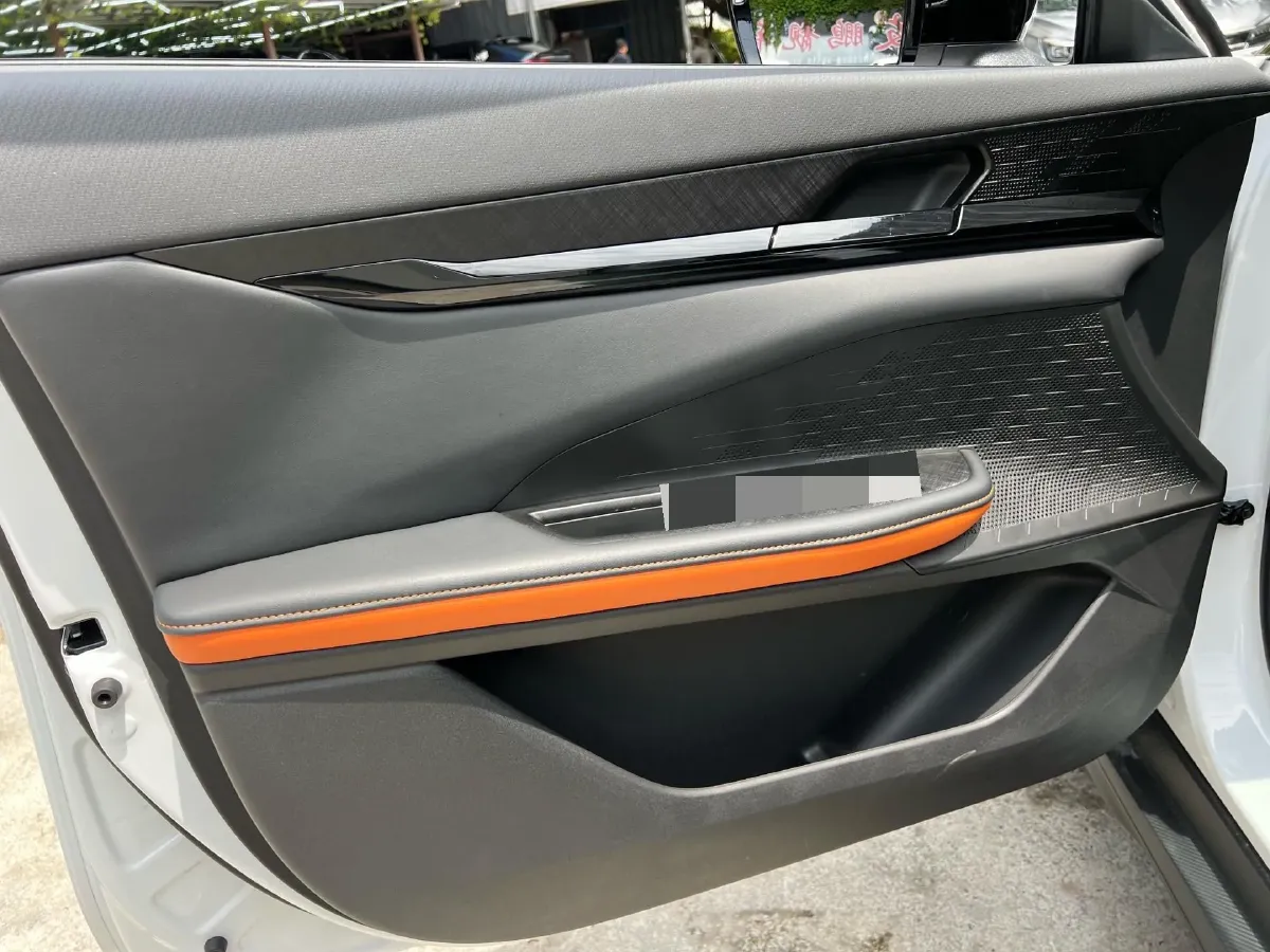 2024 ChangAn UNI-V 1.5T 188HP L4 7DCT,autocango,china used car exporter,china ev exporter,chinese used car exporter,chinese used ev exporter