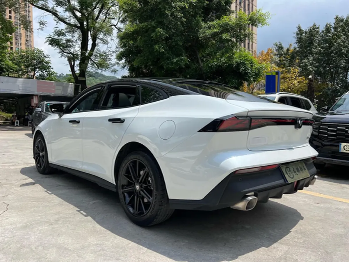 2024 ChangAn UNI-V 1.5T 188HP L4 7DCT,autocango,china used car exporter,china ev exporter,chinese used car exporter,chinese used ev exporter