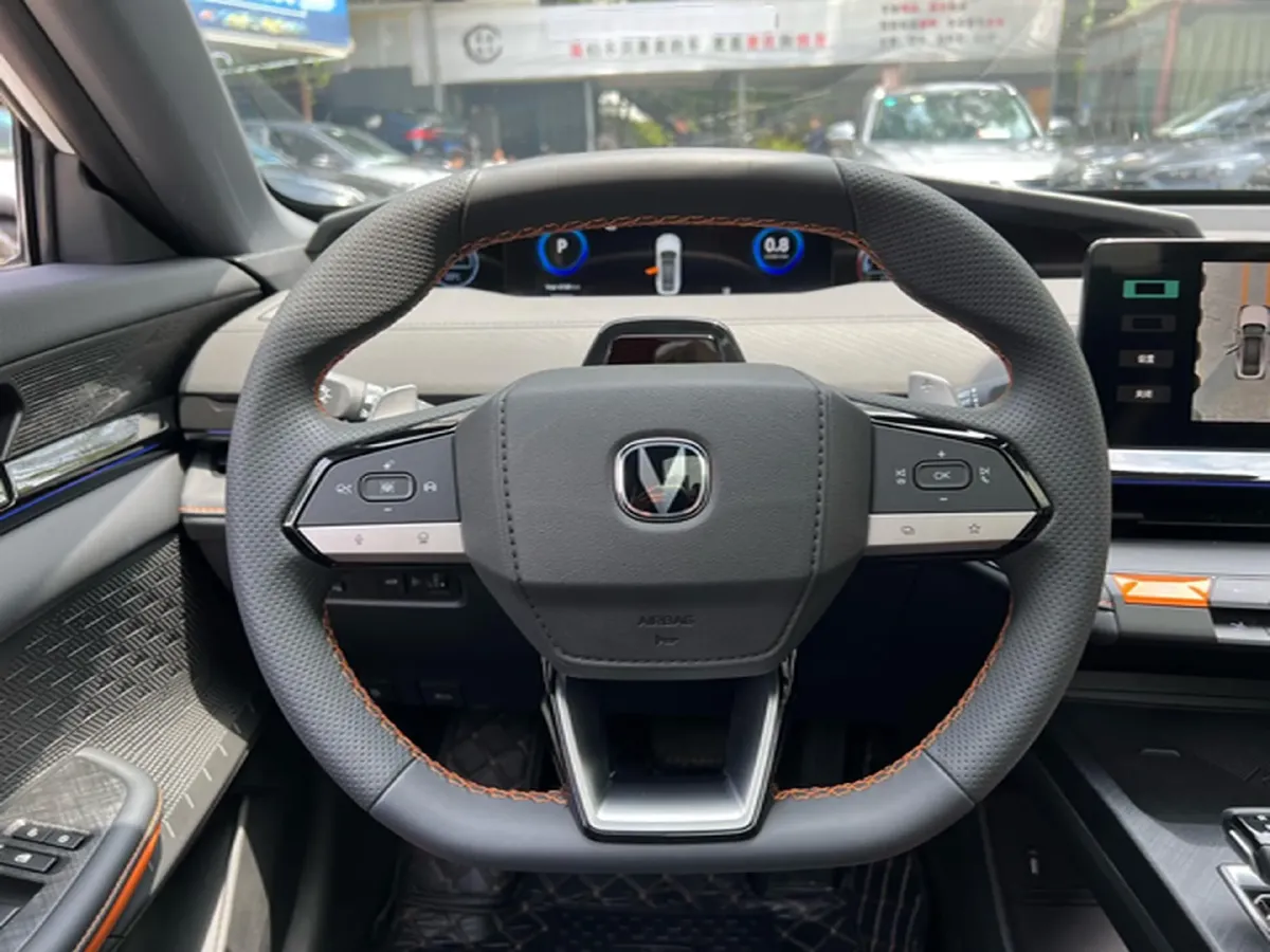 2024 ChangAn UNI-V 1.5T 188HP L4 7DCT,autocango,china used car exporter,china ev exporter,chinese used car exporter,chinese used ev exporter