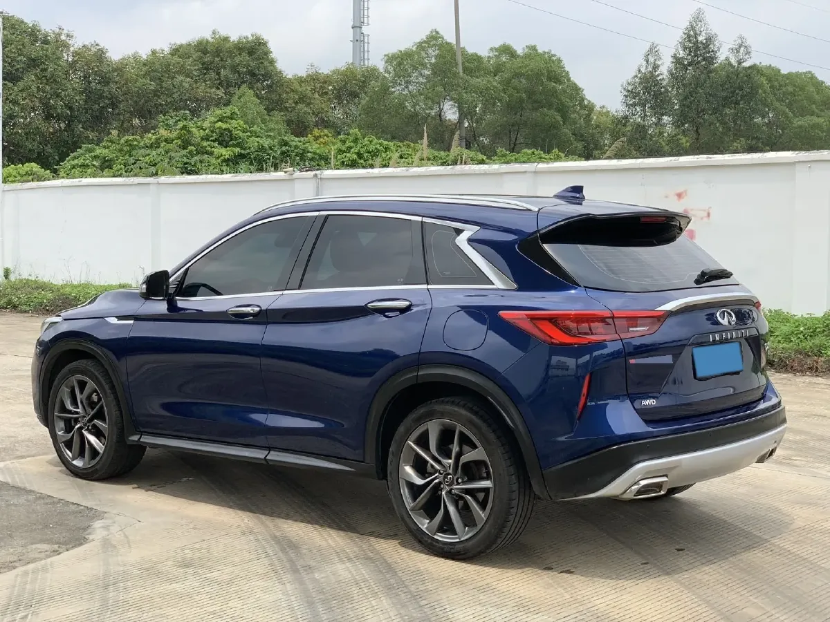 2022 Infiniti QX50 2.0T 261HP L4 CVT,autocango,china used car exporter,china ev exporter,chinese used car exporter,chinese used ev exporter