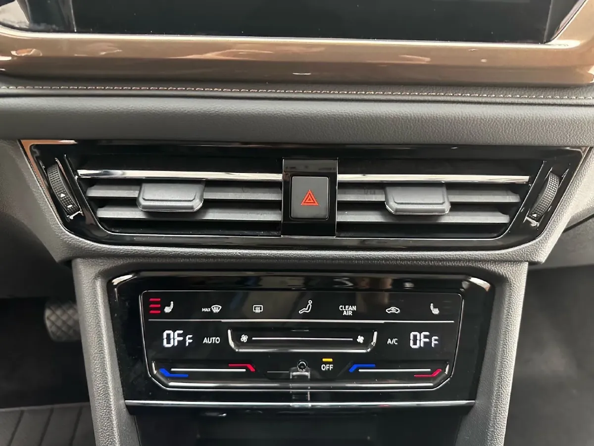 2021 Volkswagen Tharu 1.4T 150HP L4 7DCT,autocango,china used car exporter,china ev exporter,chinese used car exporter,chinese used ev exporter