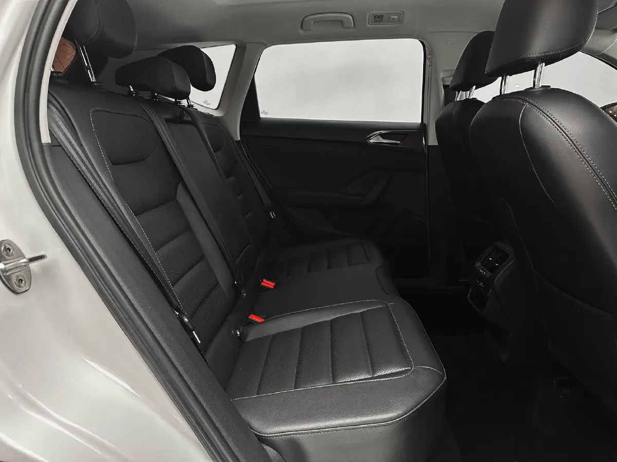 2021 Volkswagen Tharu 1.4T 150HP L4 7DCT,autocango,china used car exporter,china ev exporter,chinese used car exporter,chinese used ev exporter