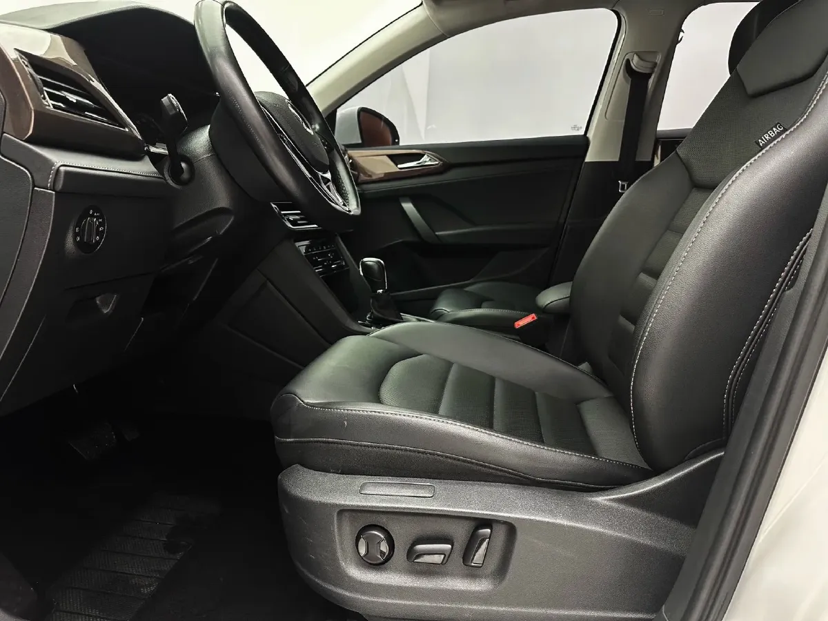 2021 Volkswagen Tharu 1.4T 150HP L4 7DCT,autocango,china used car exporter,china ev exporter,chinese used car exporter,chinese used ev exporter