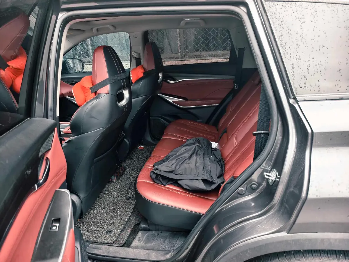 2020 ChangAn CS75 Plus 2.0T 233HP L4 8AT,autocango,china used car exporter,china ev exporter,chinese used car exporter,chinese used ev exporter