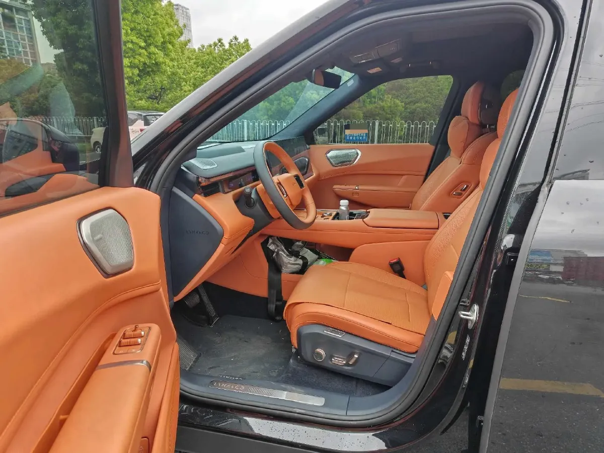 2025 LYNK&CO 900 2.0T 254HP L4 3DHT PHEV,autocango,china used car exporter,china ev exporter,chinese used car exporter,chinese used ev exporter