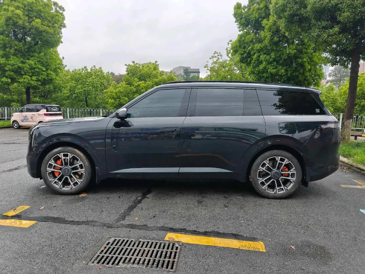 2025 LYNK&CO 900 2.0T 254HP L4 3DHT PHEV,autocango,china used car exporter,china ev exporter,chinese used car exporter,chinese used ev exporter