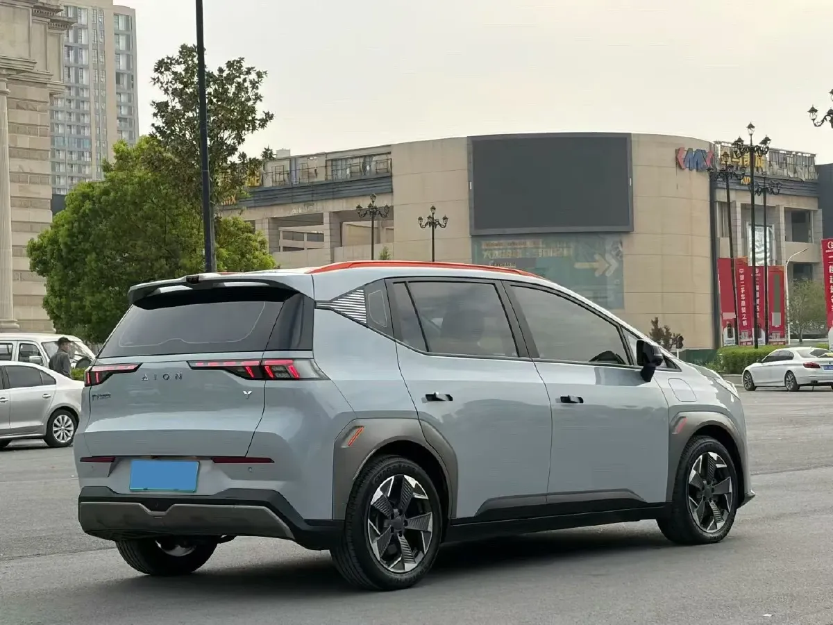 2022 Geely Okavango 1.8T 184HP L4 7DCT,autocango,china used car exporter,china ev exporter,chinese used car exporter,chinese used ev exporter