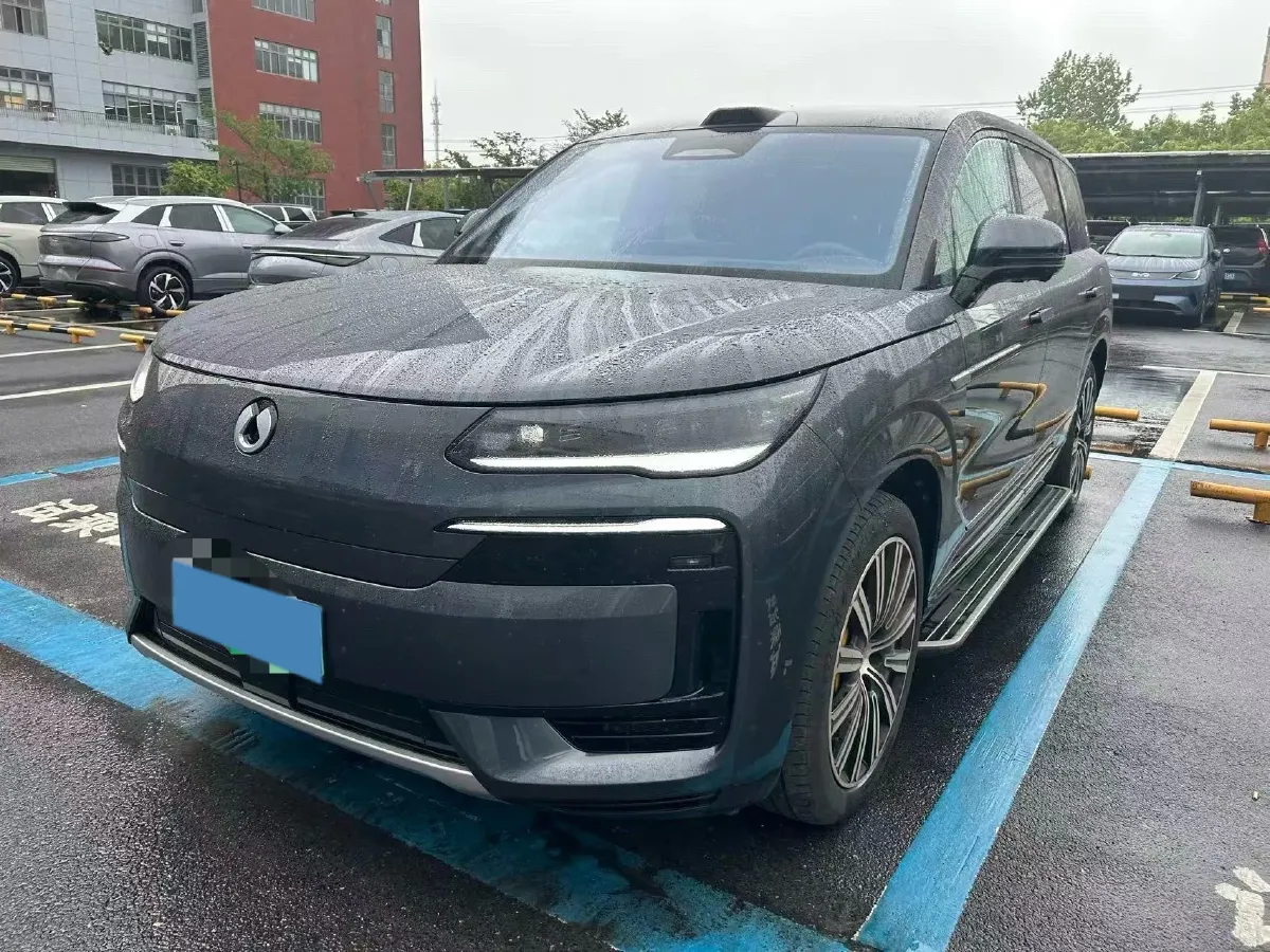 2025 Denza DenzaN9 2.0T 207HP L4 E-CVT PHEV,autocango,china used car exporter,china ev exporter,chinese used car exporter,chinese used ev exporter