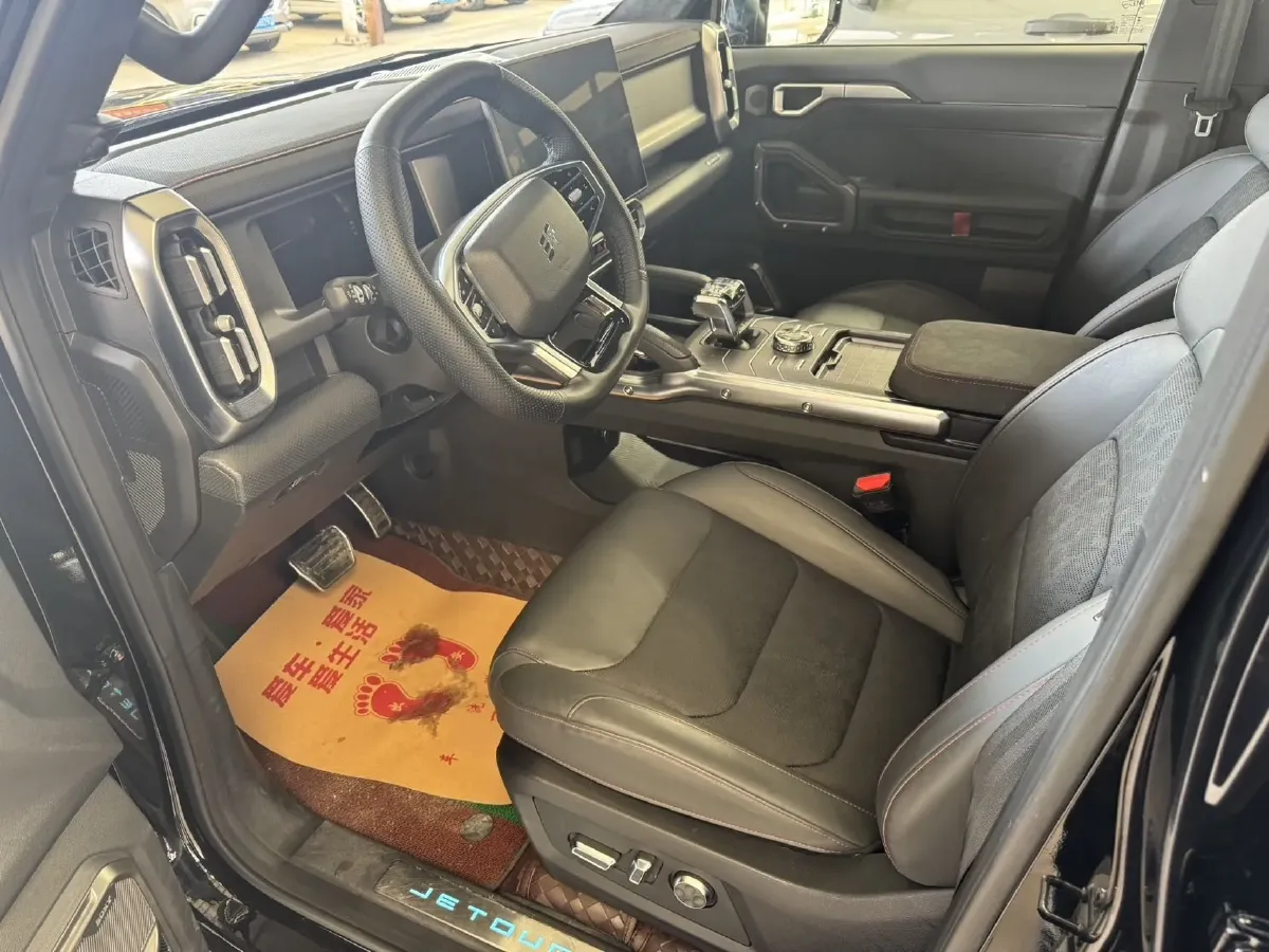 2023 Jetour Traveller 2.0T 254HP L4 7DCT,autocango,china used car exporter,china ev exporter,chinese used car exporter,chinese used ev exporter