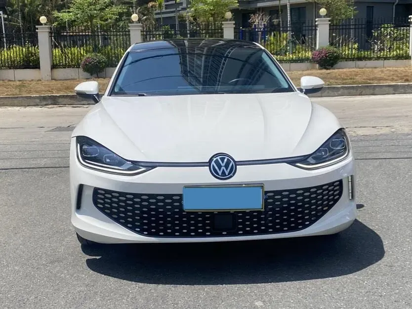 2023 Volkswagen Lamando 1.4T 150HP L4 7DCT,autocango,china used car exporter,china ev exporter,chinese used car exporter,chinese used ev exporter
