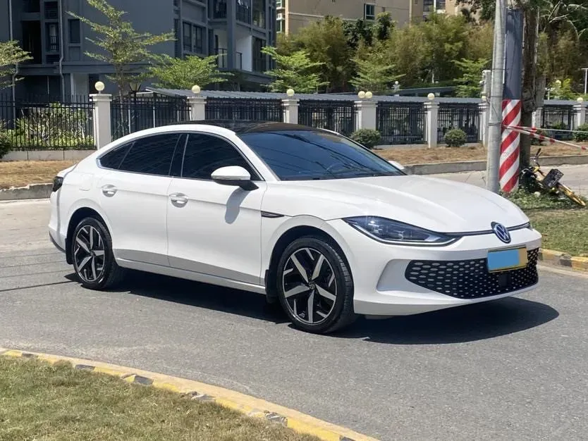 2023 Volkswagen Lamando 1.4T 150HP L4 7DCT,autocango,china used car exporter,china ev exporter,chinese used car exporter,chinese used ev exporter