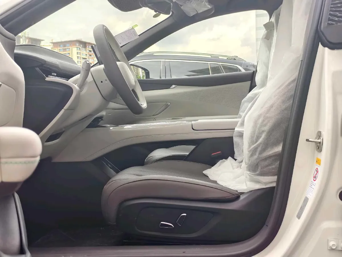 2026 Deepal L07 BEV,autocango,china used car exporter,china ev exporter,chinese used car exporter,chinese used ev exporter