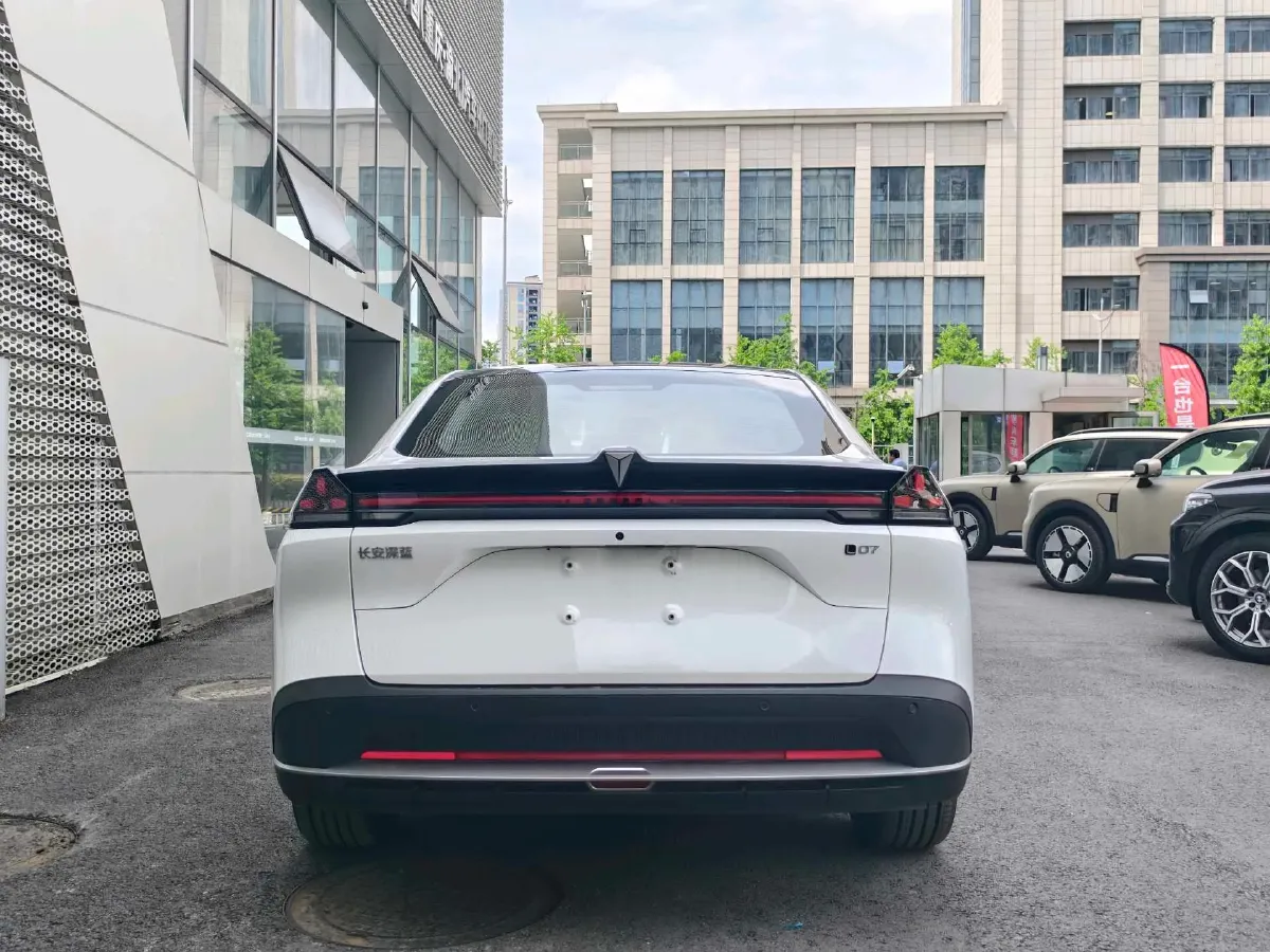 2026 Deepal L07 BEV,autocango,china used car exporter,china ev exporter,chinese used car exporter,chinese used ev exporter