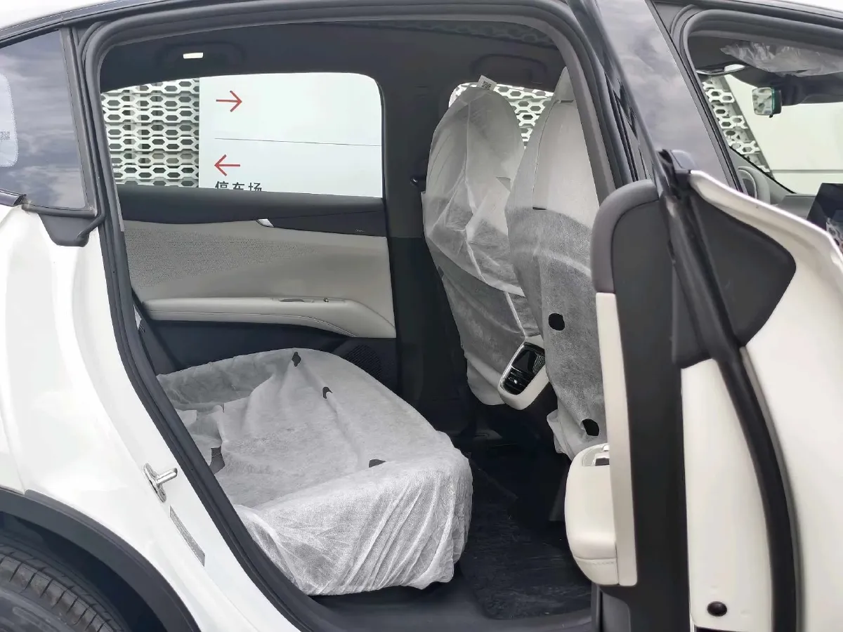 2026 Deepal L07 BEV,autocango,china used car exporter,china ev exporter,chinese used car exporter,chinese used ev exporter