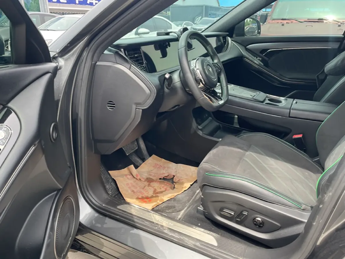 2025 Voyah FREE 1.5T 150HP L4 REEV 43KWH,autocango,china used car exporter,china ev exporter,chinese used car exporter,chinese used ev exporter